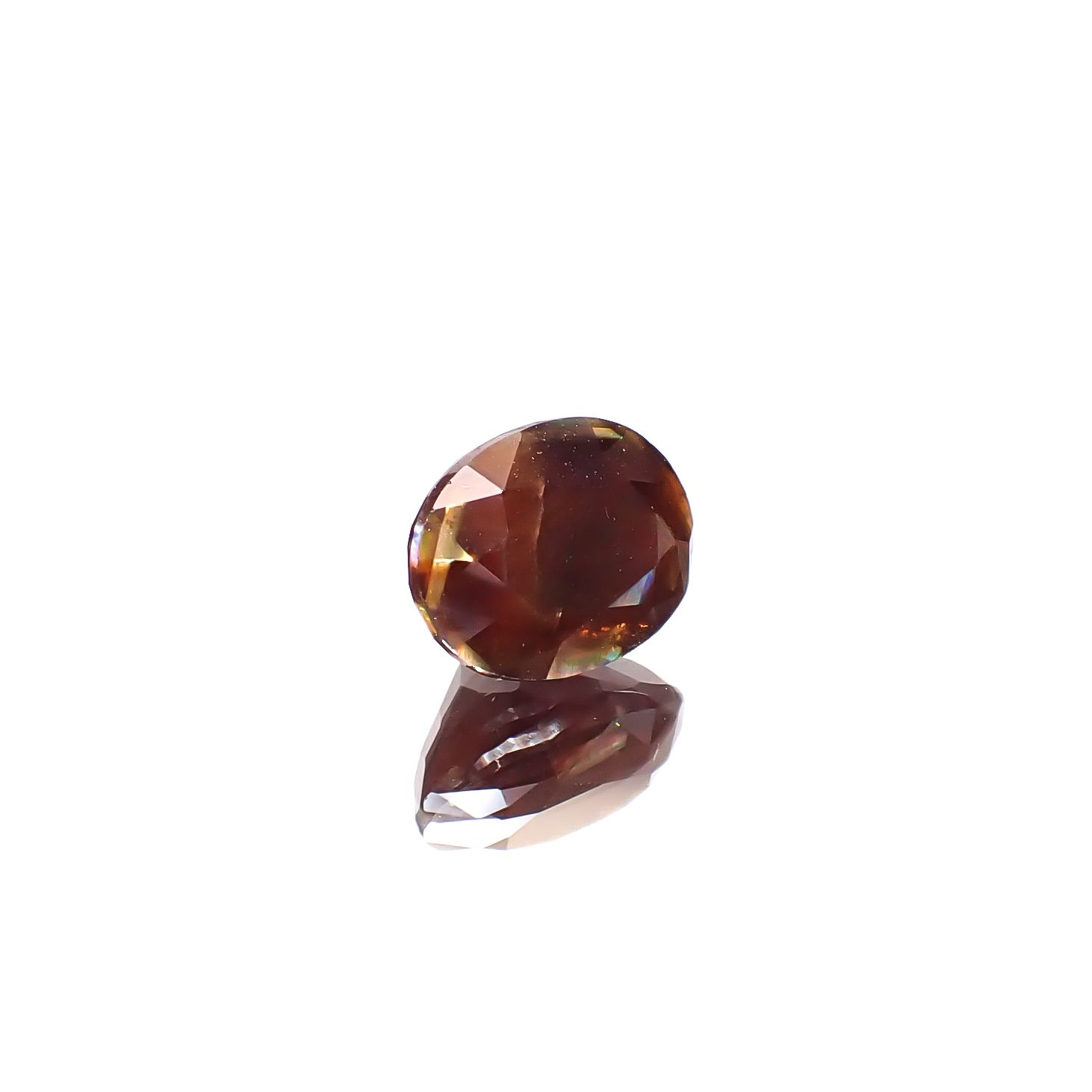 レインボーガーネット 日本・奈良県産 2.80ct [250129673]8.6x6.7mm前後