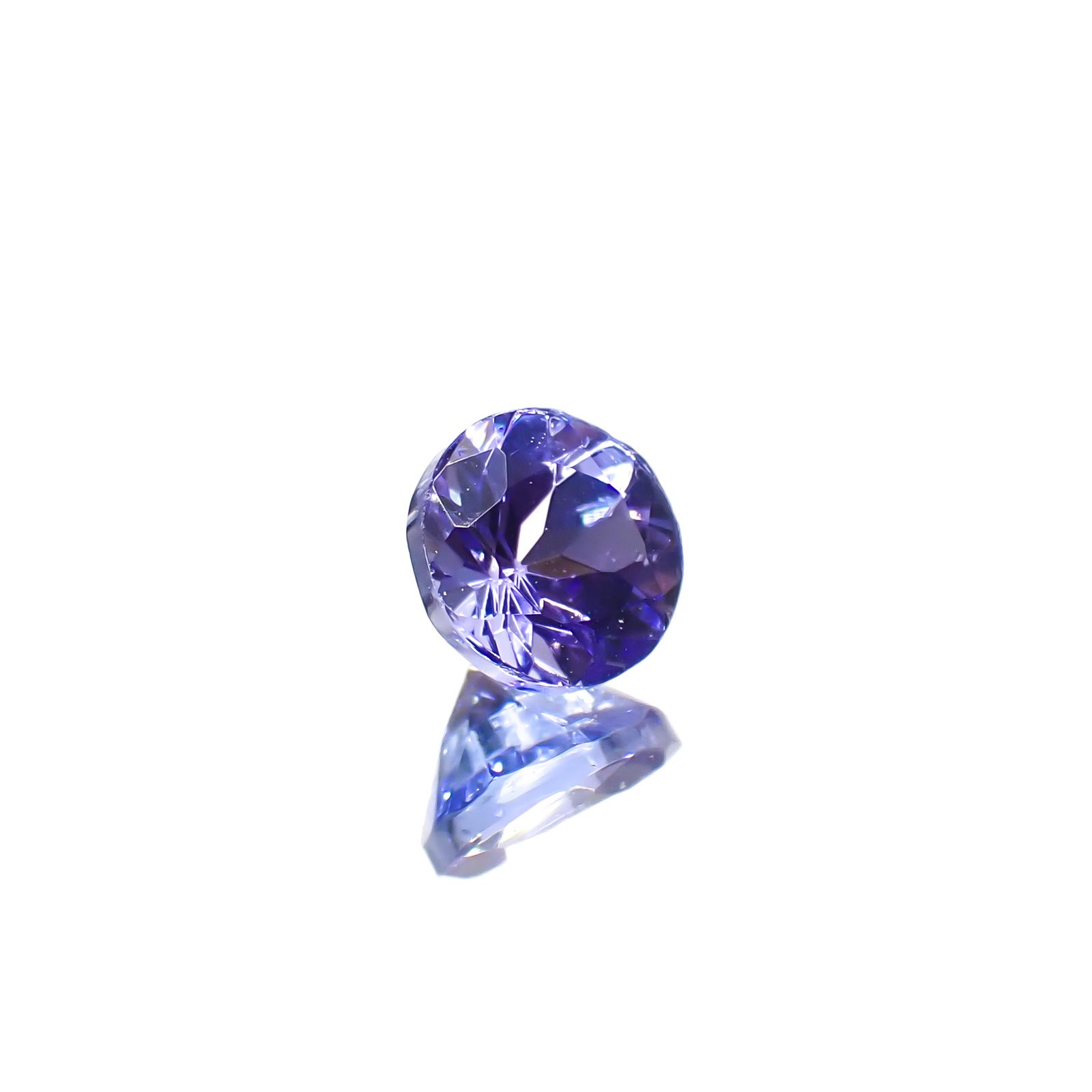 タンザナイト(宝石名タンザナイト)タンザニア産 0.69ct 識別済[240628329]5.2x5.2mm前後