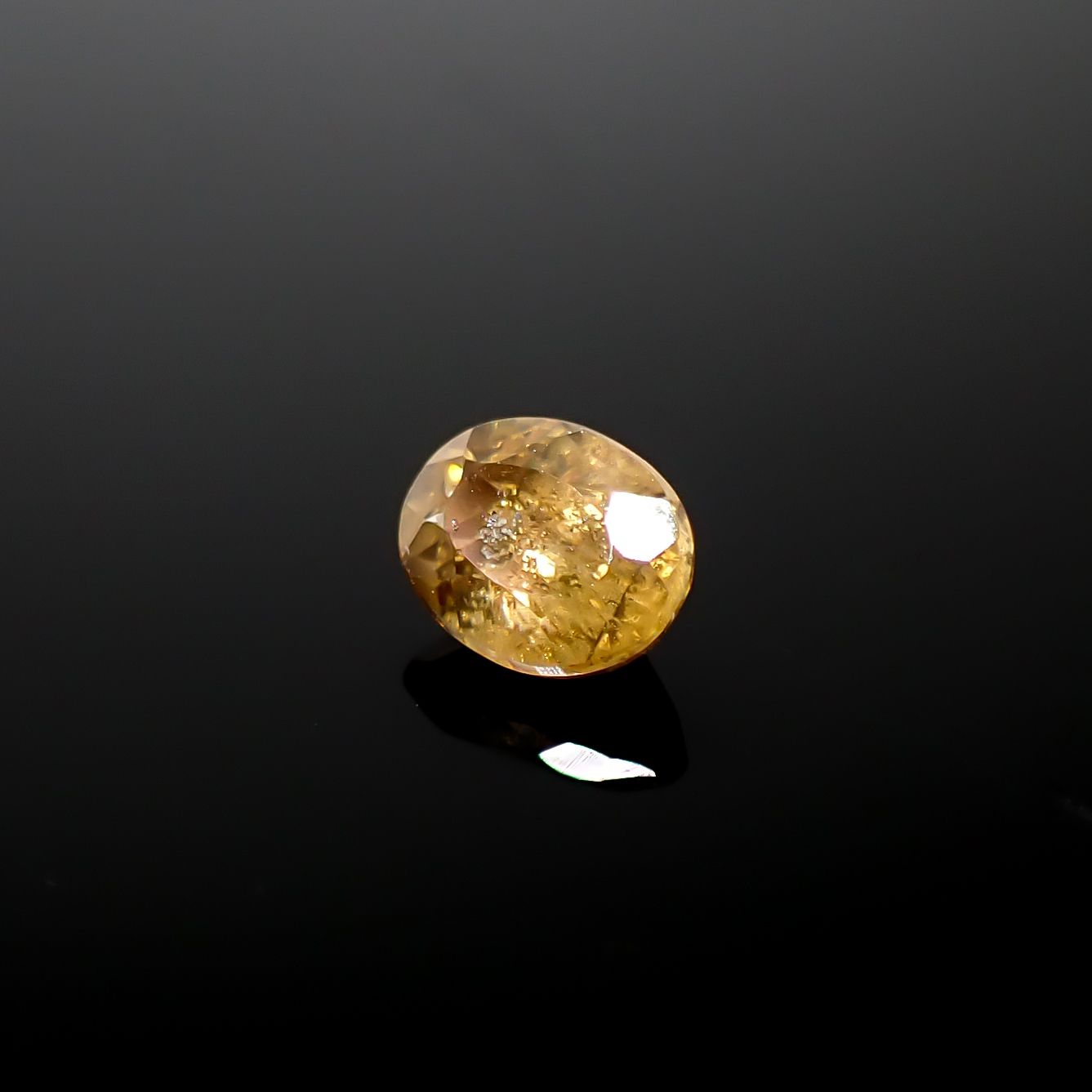 アナテース(宝石名アナテース)ブラジル産 0.544ct ソ付(日独)[240728563]5.26x4.11mm前後
