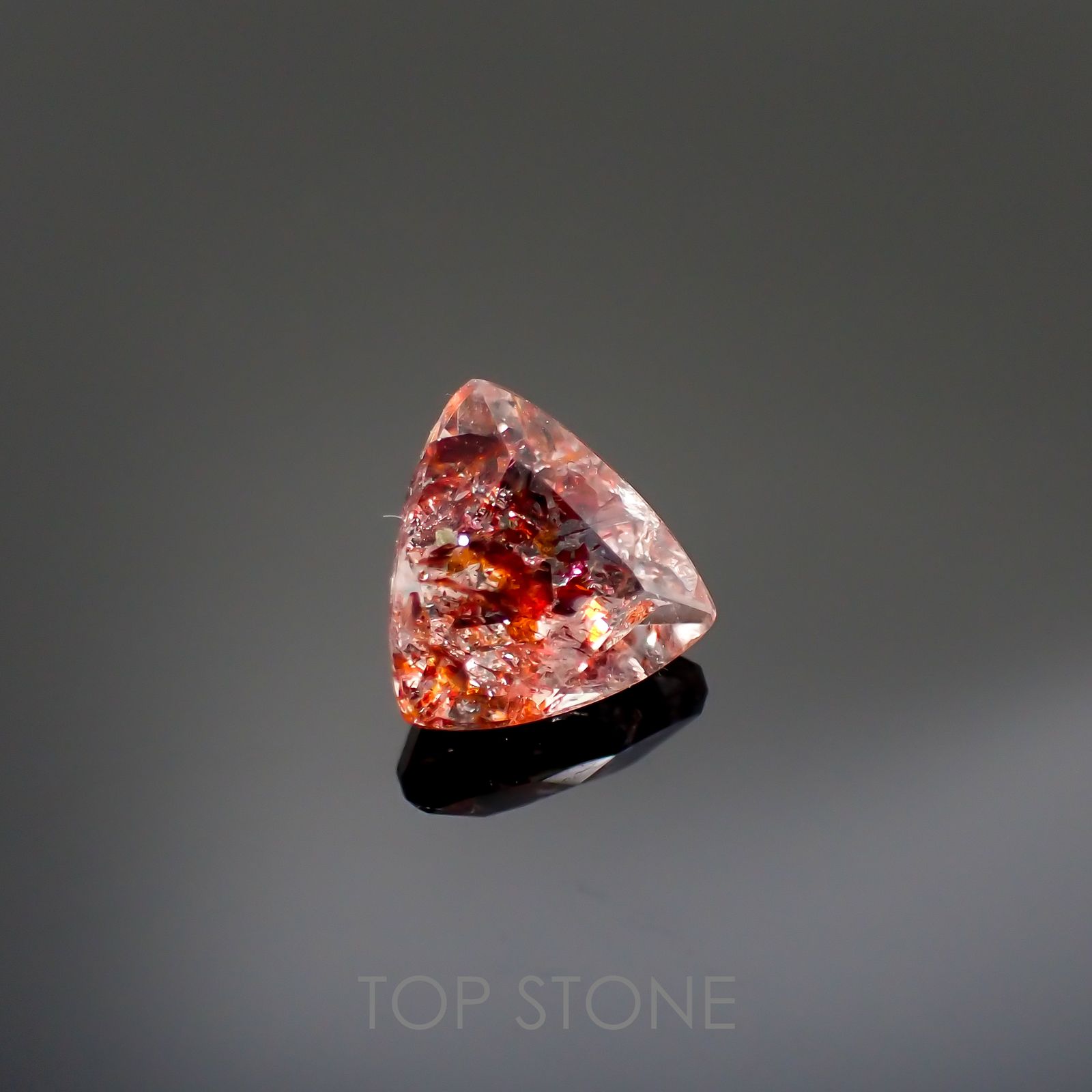 ファイヤークォーツ ナイジェリア産 1.44ct[220114743]7.8x7.5mm前後