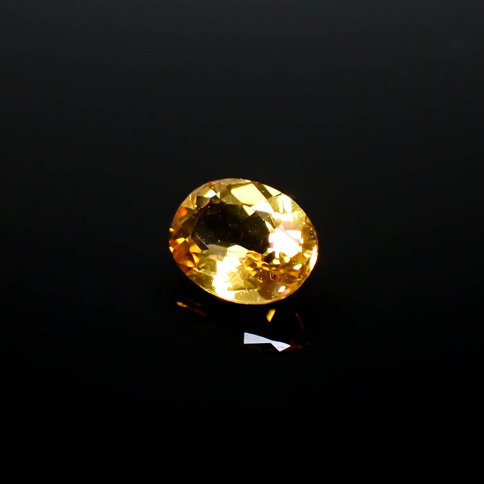 ゴールデンベリル(宝石名ゴールデン・ベリル)ブラジル産 1.13ct 識別済[250330162]8x6.1mm前後