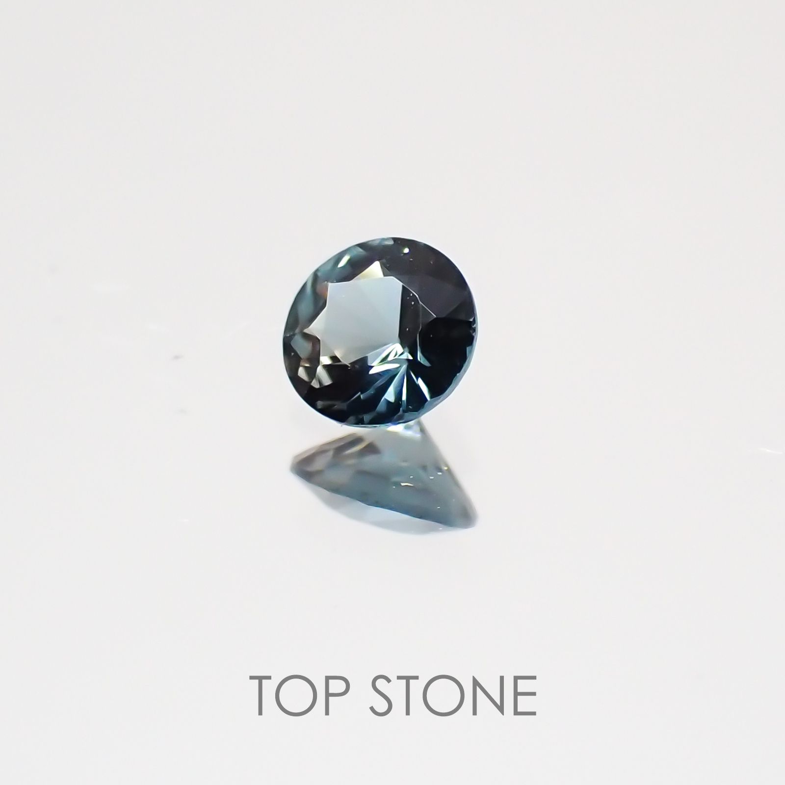 サファリン マダガスカル産 ルース 0.11ct[21018923]3×3mm前後