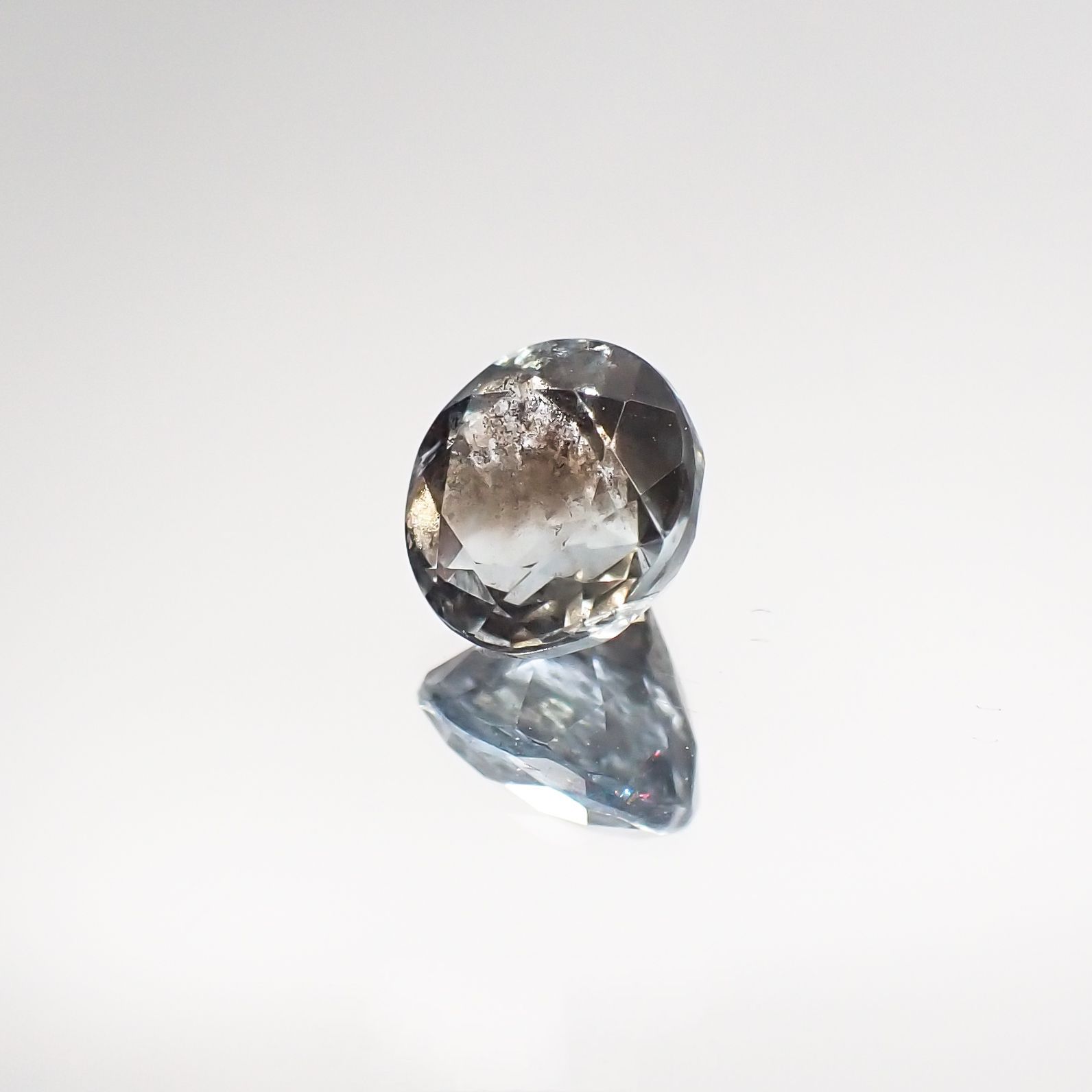 アベンチュリンアクアマリン(宝石名アクアマリン) ナイジェリア産 1.39ct 識別済[210712983]7×7mm前後