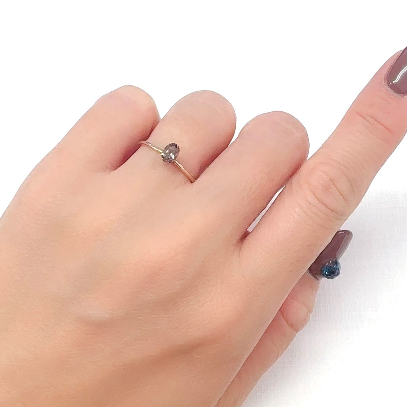 アキシナイト パキスタン産 0.38ct[240628142]5.1x3.5mm前後
