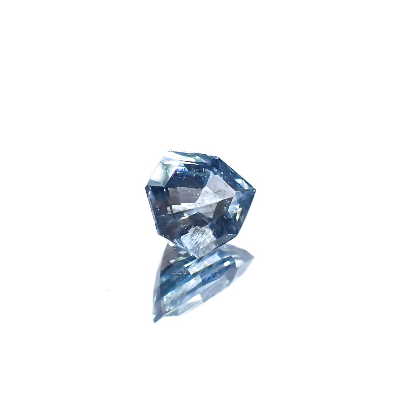 ◇カスタムカット◇アベンチュリンアクアマリン ブラジル・ミナスジェライス州産 0.42ct[240226002]5.5x4.7mm前後