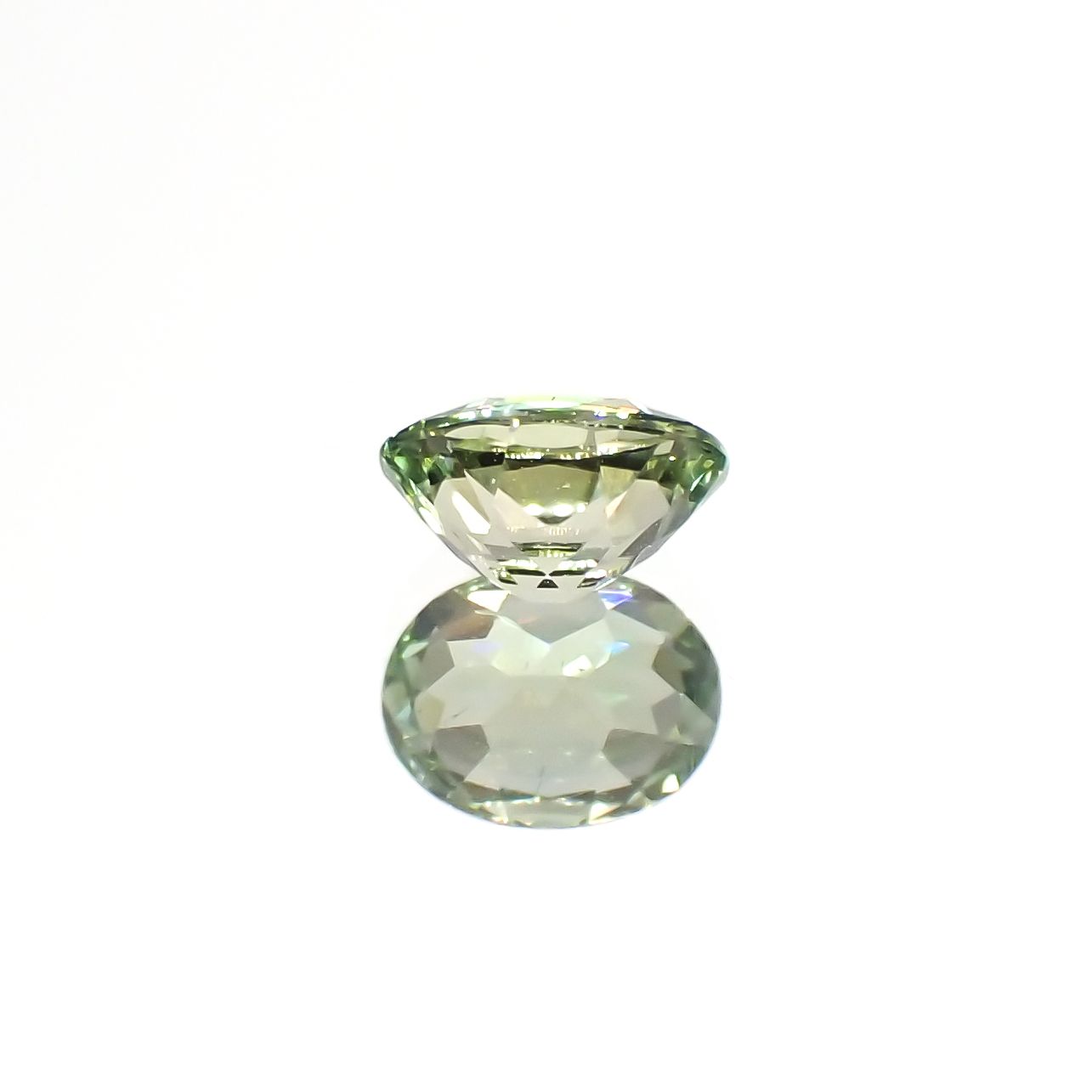 バナジウムコーネルピン(宝石名コーネルピン)タンザニア・タンガ州産 0.43ct 識別済[230320933]5.3x4mm前後