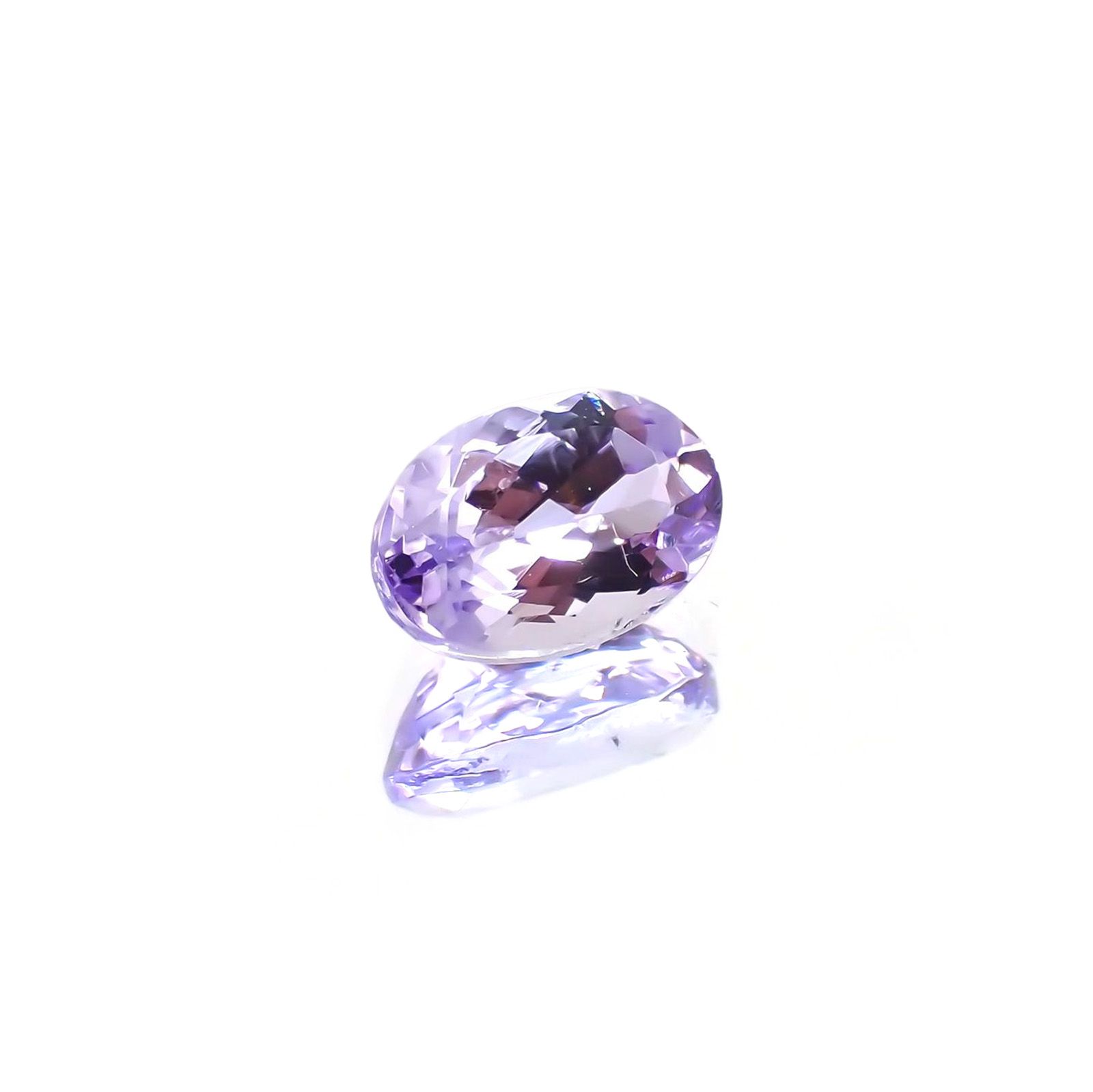 ラベンダーゾイサイト(宝石名ゾイサイト) タンザニア産 識別済 0.59ct / 6.2x4.1mm前後 [21019347]