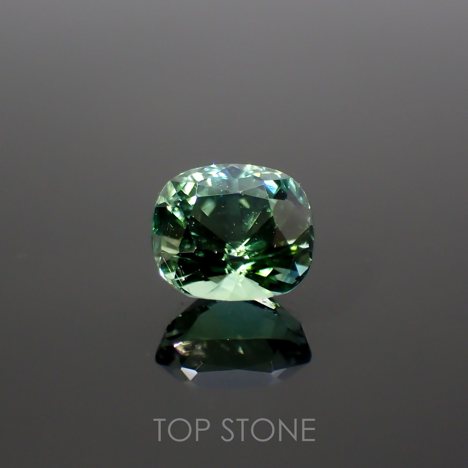 グリーントルマリン アフガニスタン産 1.04ct [220114107]6.2x5.5mm前後