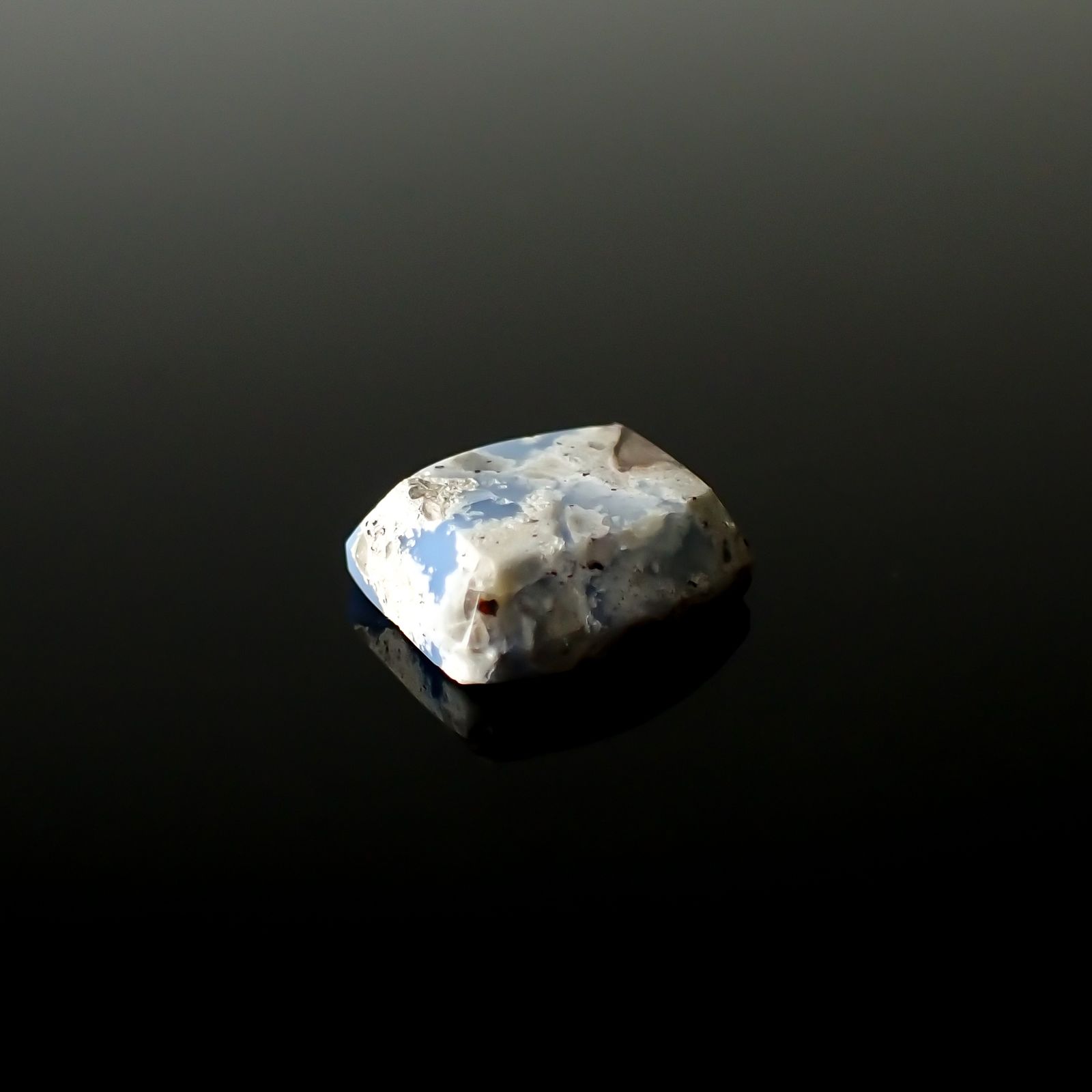 マトリックスブルーオパール アメリカ・オレゴン州産 3.06ct[240125674]10.5x9.1mm前後
