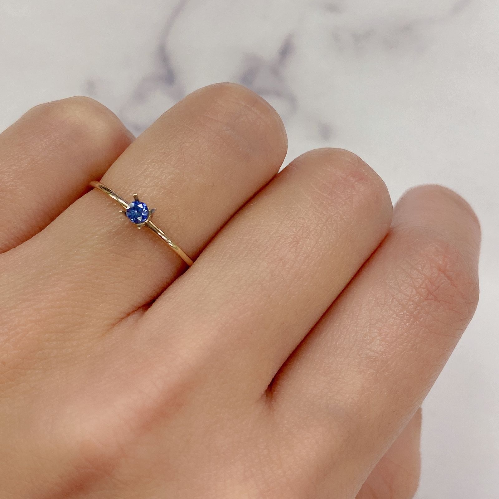 ベニトアイト(宝石名ベニトアイト) アメリカ・カリフォルニア産 0.087ct 識別済[20117617]2.7×2.7mm前後