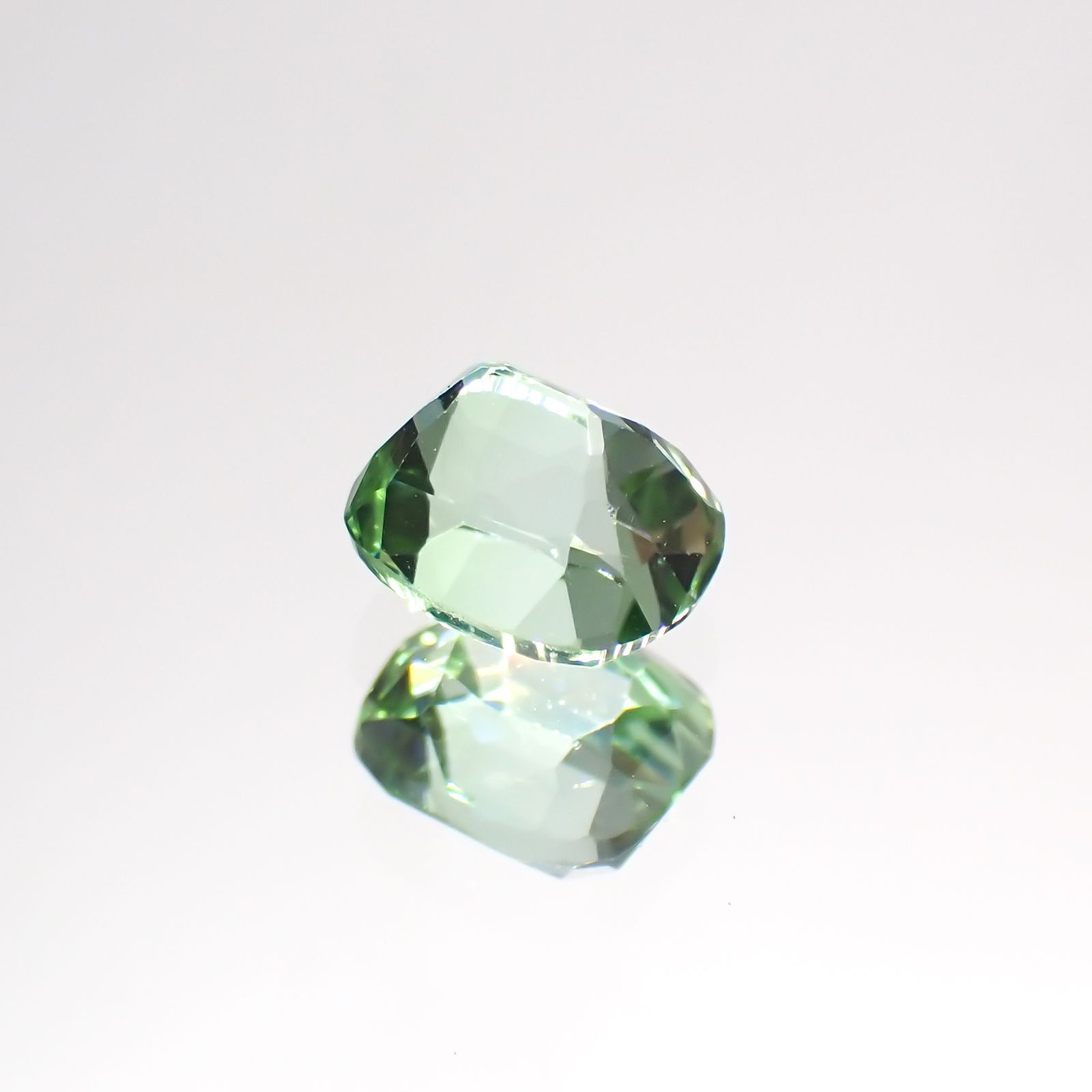 ブルーグリーントルマリン アフガニスタン産 0.82ct [220114089]5.7x4.8mm前後