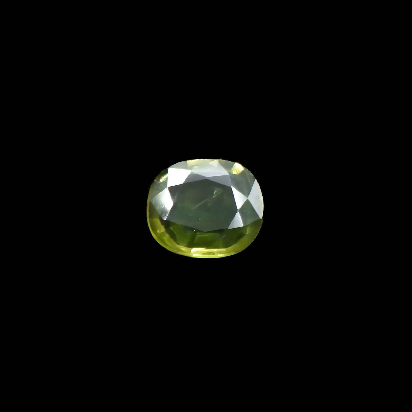パーティカラーサファイア(宝石名パーティカラード・サファイア)タイ産 2.69ct 識別済[220717130]9.3x8.2mm前後