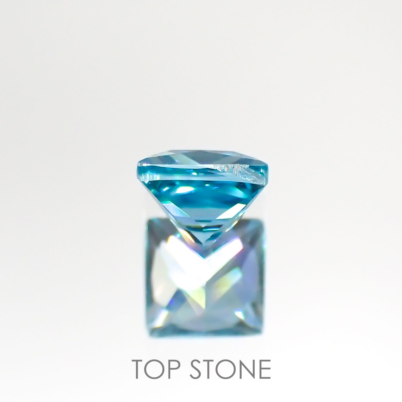 ◇プリンセスカット◇ブルージルコン(宝石名ジルコン) カンボジア産 1.13ct 識別済[210913432]5.1×5.1mm前後