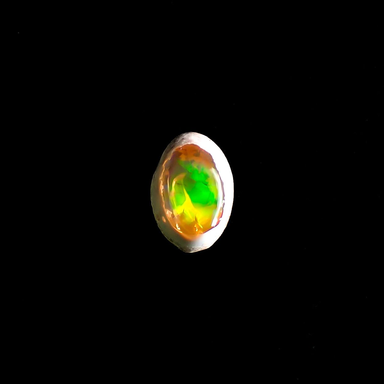 カンテラオパール メキシコ産 1.43ct / 9.2x6.3mm前後 [260933085]