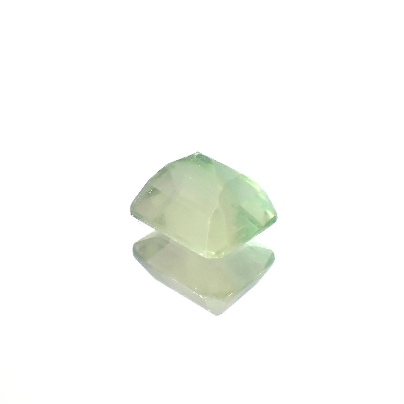 バイカラーフローライト フルオレッセンス ブラジル産 4.11ct[230722973]9.8x8mm前後