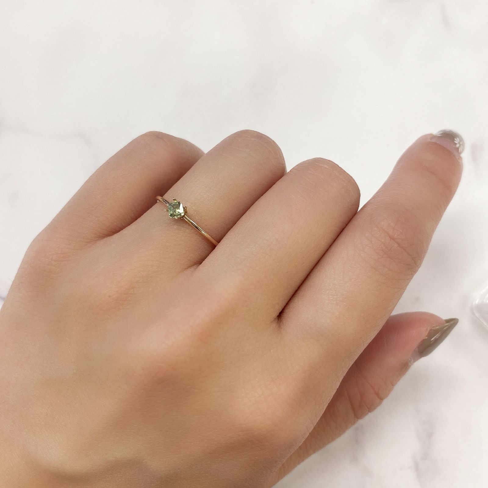 デマントイドガーネット(宝石名デマントイド・ガーネット) ナミビア産 0.12ct 識別済[210912786]2.9×2.8mm前後