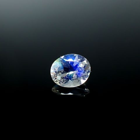 レインボームーンストーン タンザニア産 0.89ct [250730917]7.2x6mm前後