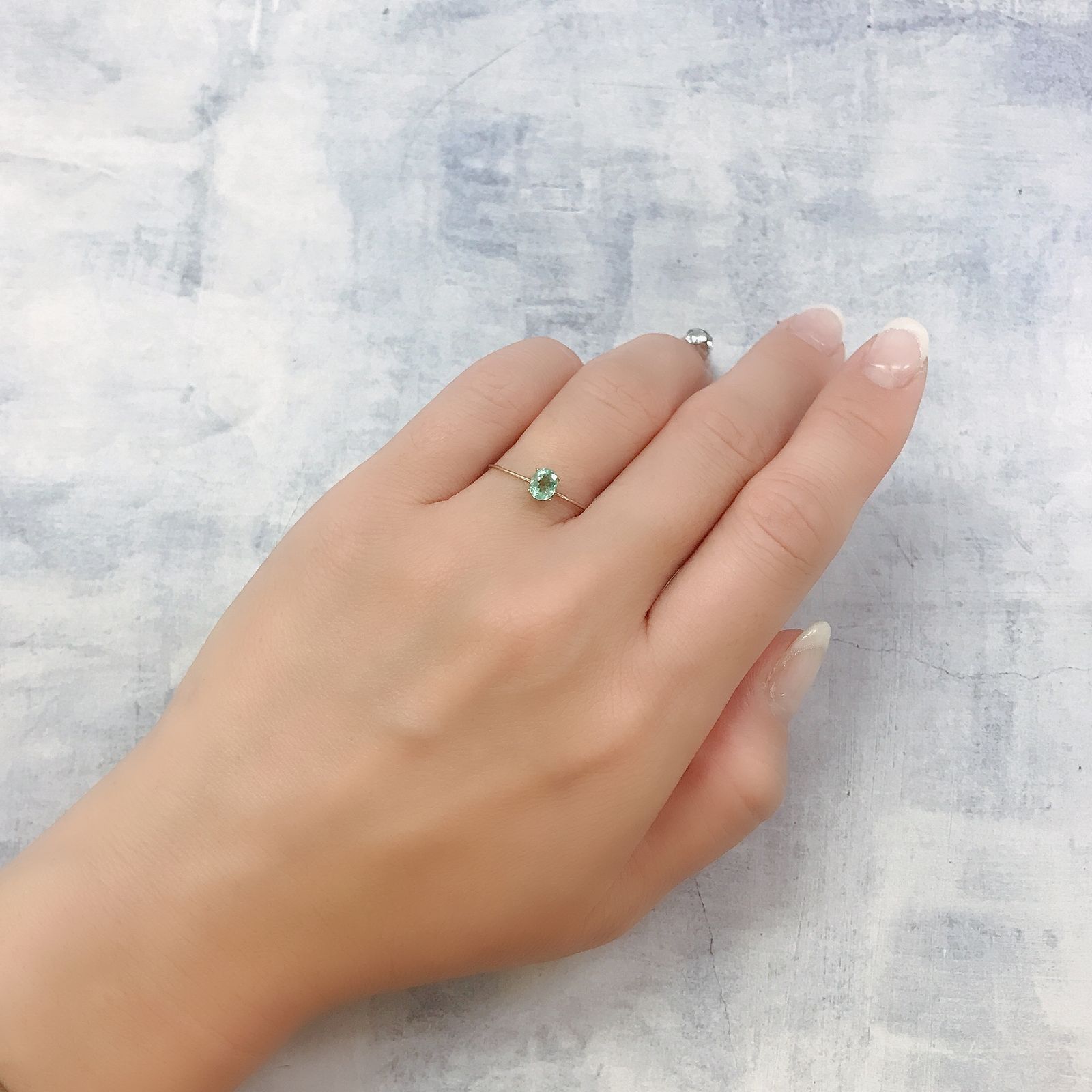 パステルカラーエメラルド コロンビア産 0.39ct[220817227]5x4mm前後