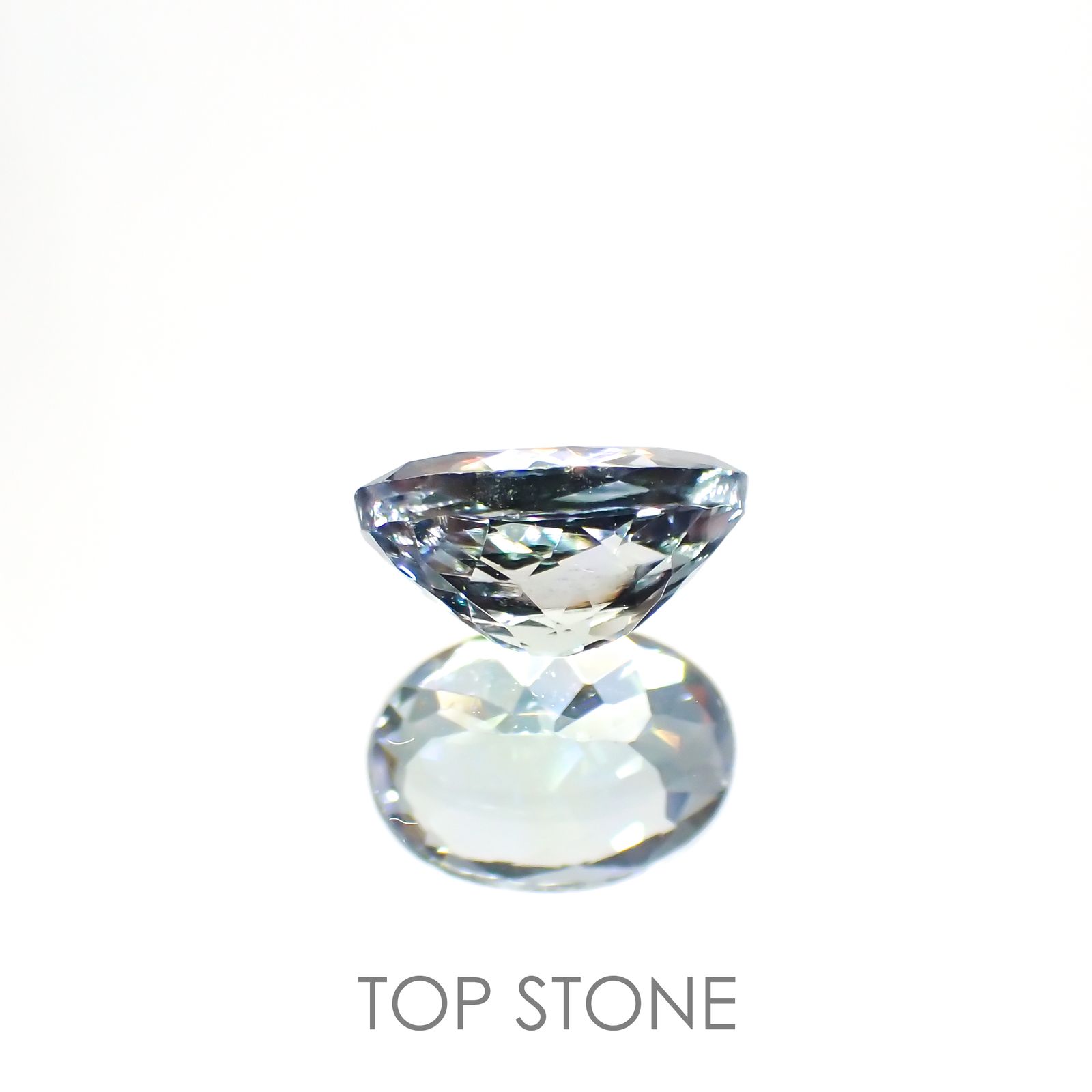 バイカラータンザナイト(宝石名バイカラー・ゾイサイト) タンザニア産 0.96ct 識別済[210812663]7.2×5.1mm前後