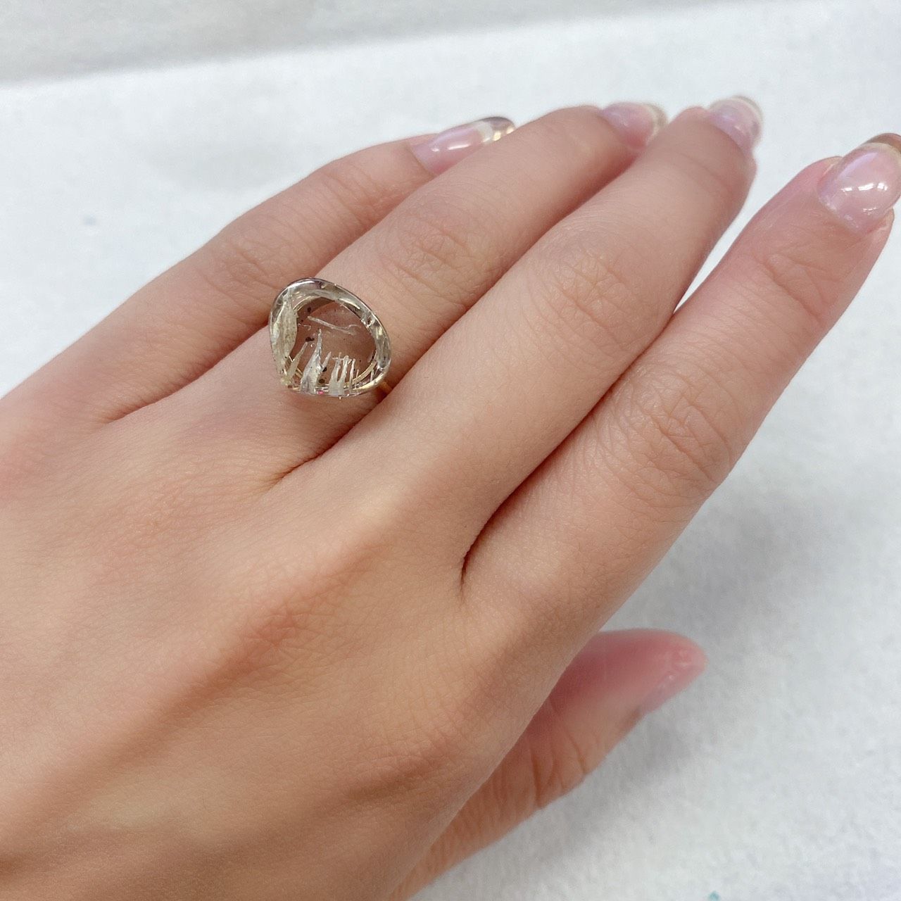 ティンカーベルクォーツ ブラジル産 6.17ct[210812205]11.8×13.3mm前後
