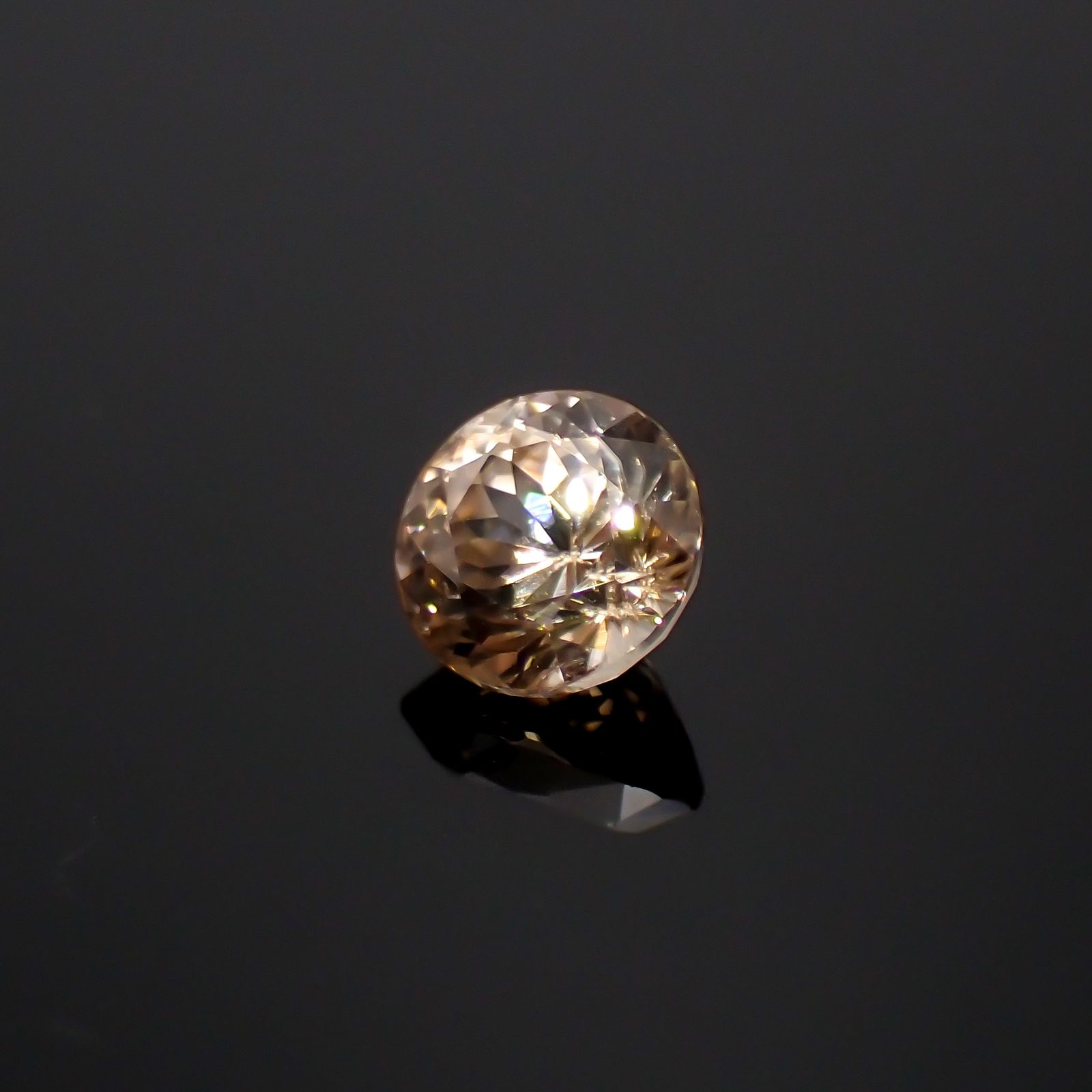 オレンジジルコン(宝石名ジルコン)スリランカ/カンボジア産 1.35ct 識別済[231124188]6.1x6.1mm前後