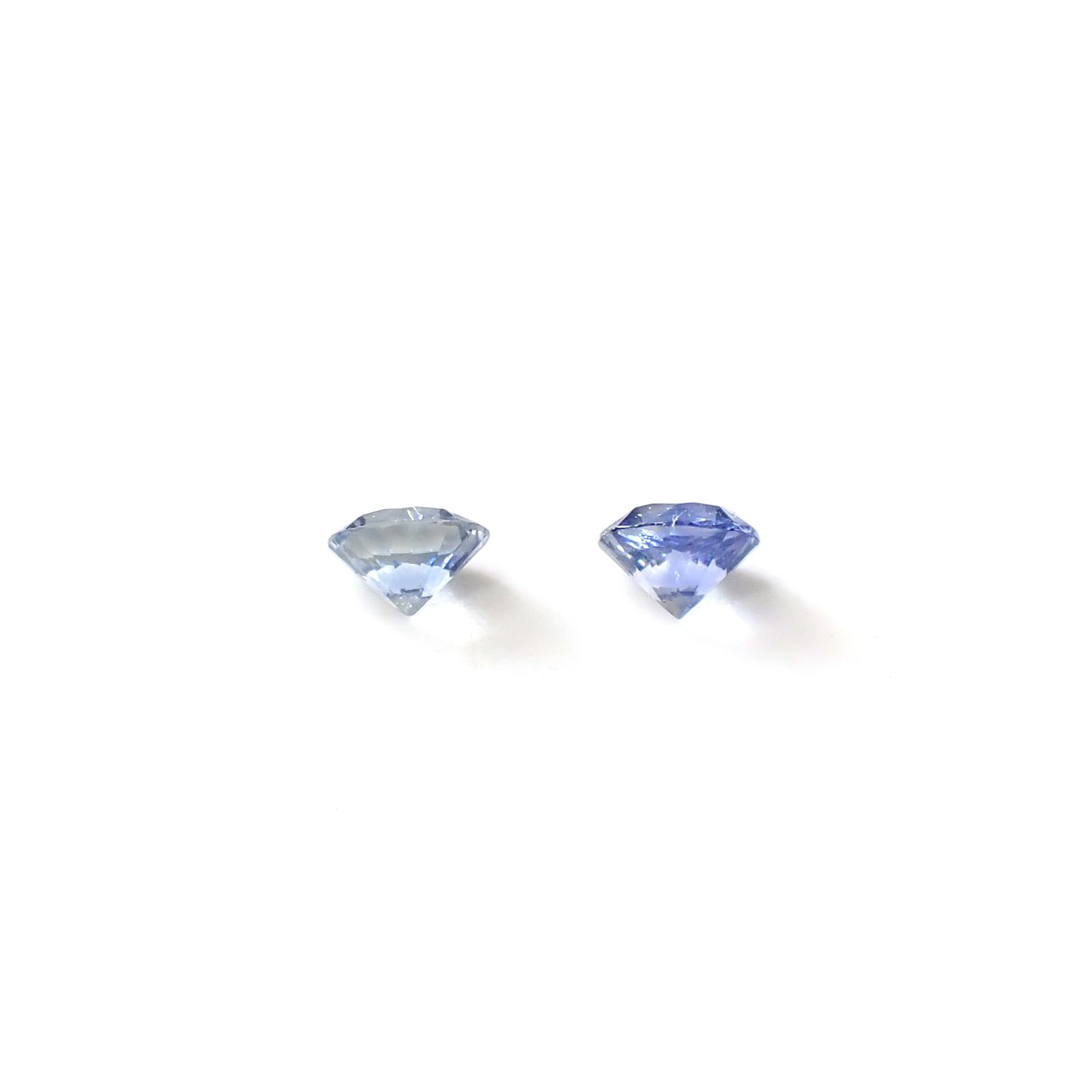 ◇ペアセット◇アイスブルーサファイア スリランカ/マダガスカル産 0.25ct(2pcs合計) [250830990]2.9x2.9mm前後