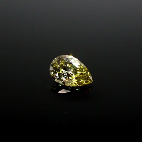 カメレオンダイヤモンド(グリーンダイヤモンド)(宝石名ダイアモンド SI-1/FANCY GRAY YELLOWISH GREEN) 0.128ct ソ付(CGL)[240928972]4.14x2.81mm前後