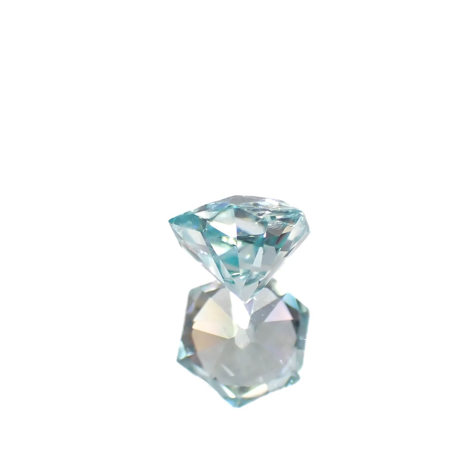 ◇ヘキサゴンカット◇アイスブルージルコン(宝石名ジルコン)カンボジア産 0.79ct 識別済[230320856]4.8x4.7mm前後