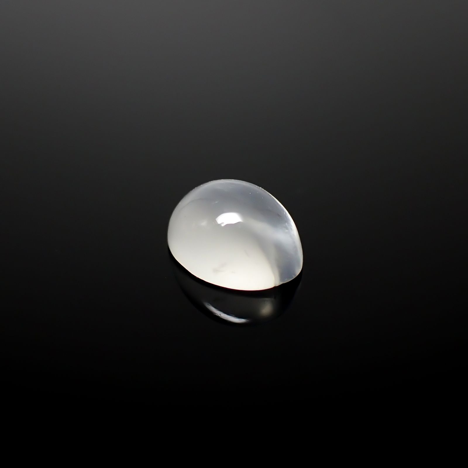 ムーンストーンキャッツアイ インド産 0.84ct[240527746]7x5.2mm前後