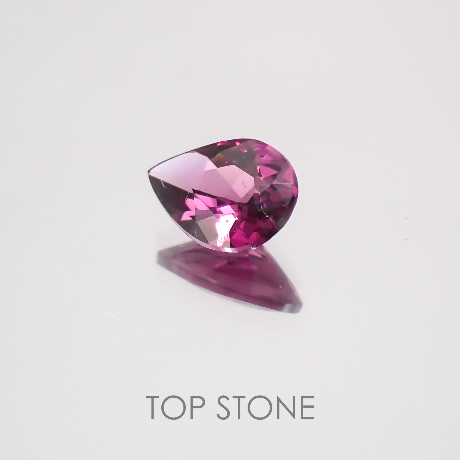 グレープガーネット ブラジル産 ルース 0.5ct[21019685]6.2×4.4mm前後