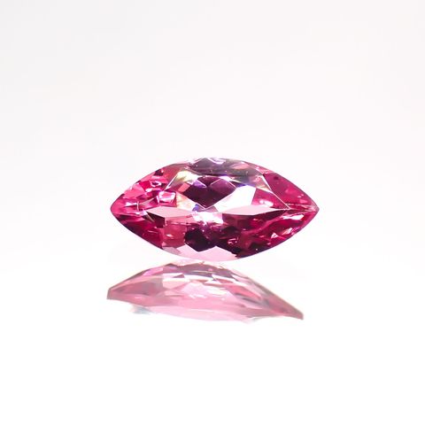 ホットピンクスピネル(宝石名ピンク・スピネル)タンザニア産 0.35ct 識別済[230823040]7x3.4mm前後