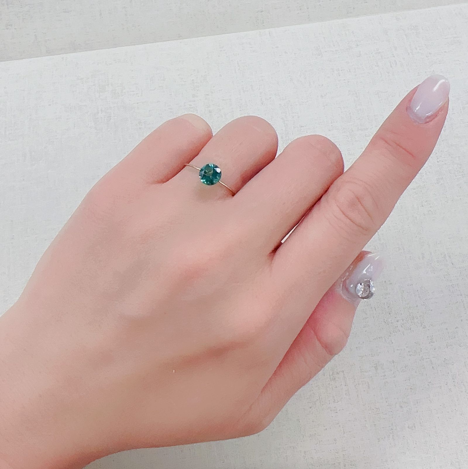 ノーブルモロキサイト マダガスカル産 0.78ct[230321368]5.9x5.9mm前後