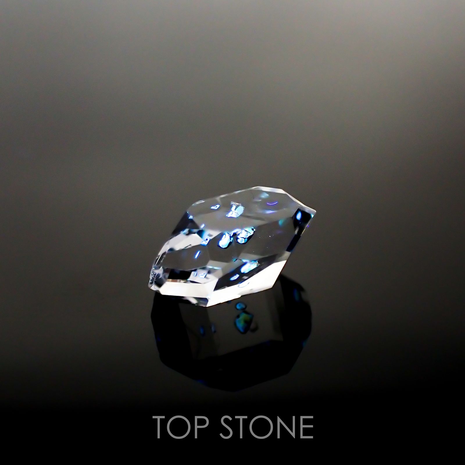オイルインクォーツ パキスタン産 ルース 3.45ct[210811438]11.6×8.7mm前後