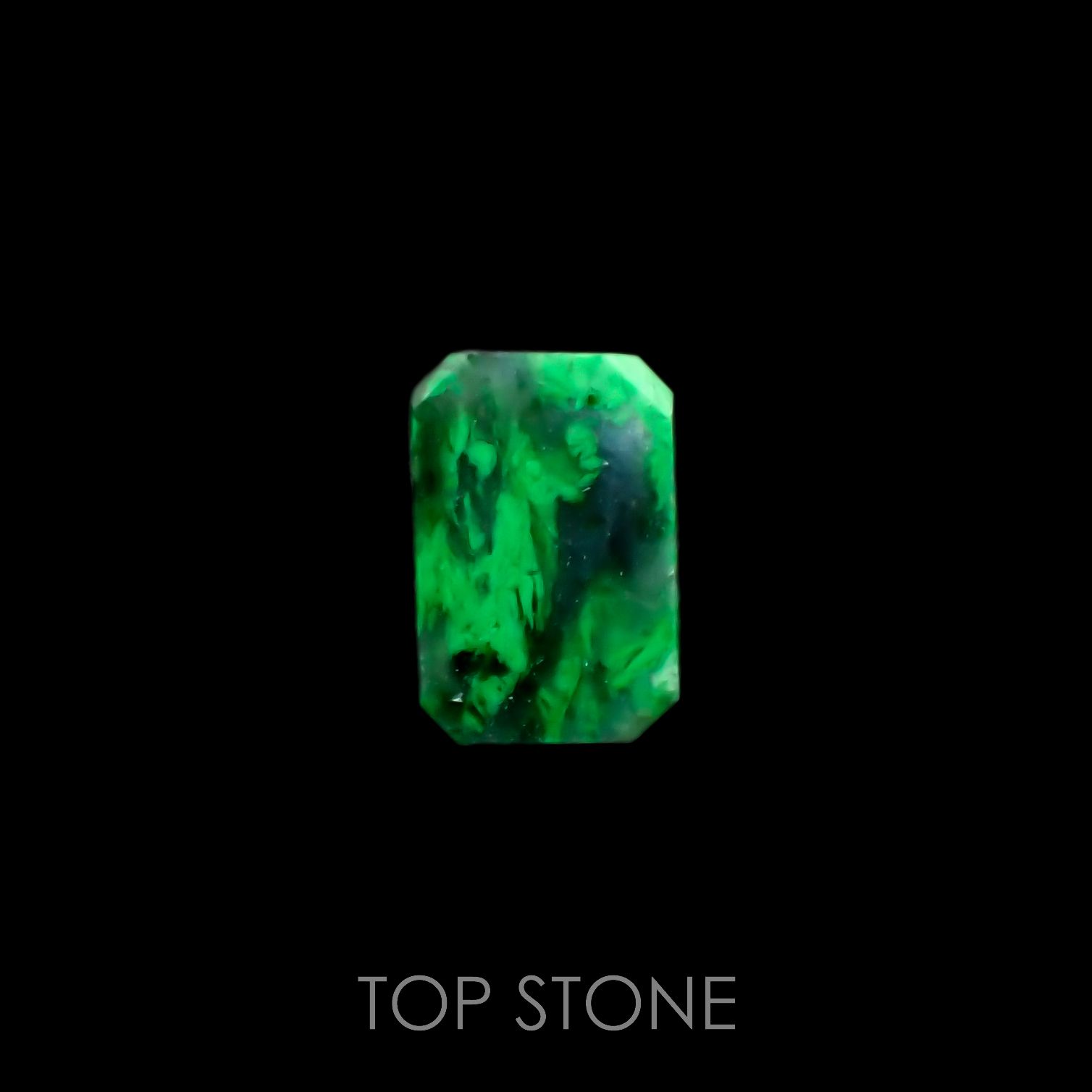 モーシッシ ビルマ産 0.80ct[220918033]7.2x4.8mm前後
