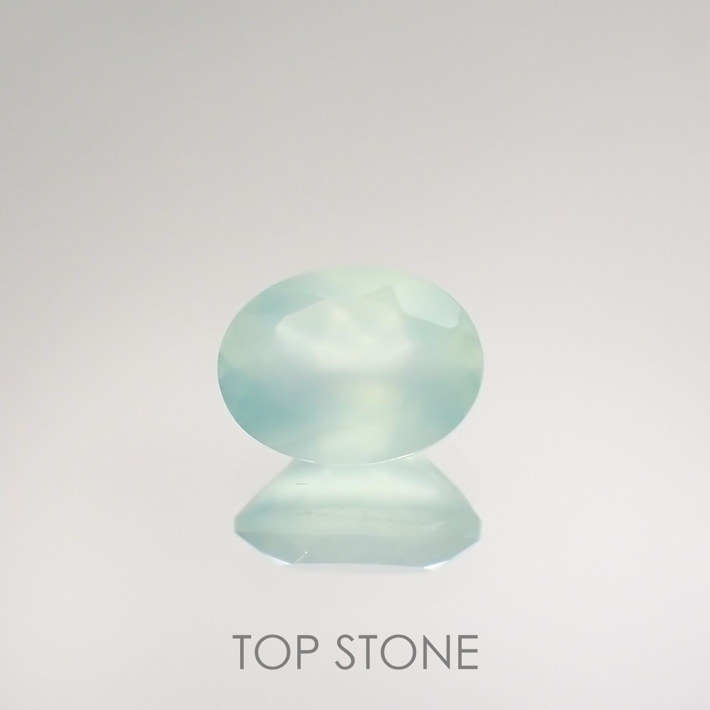 アクアプレーズ(宝石名ブルー グリーン・カルセドニー) 南アフリカ産 1.28ct 識別済[210912343]8.1×6mm前後