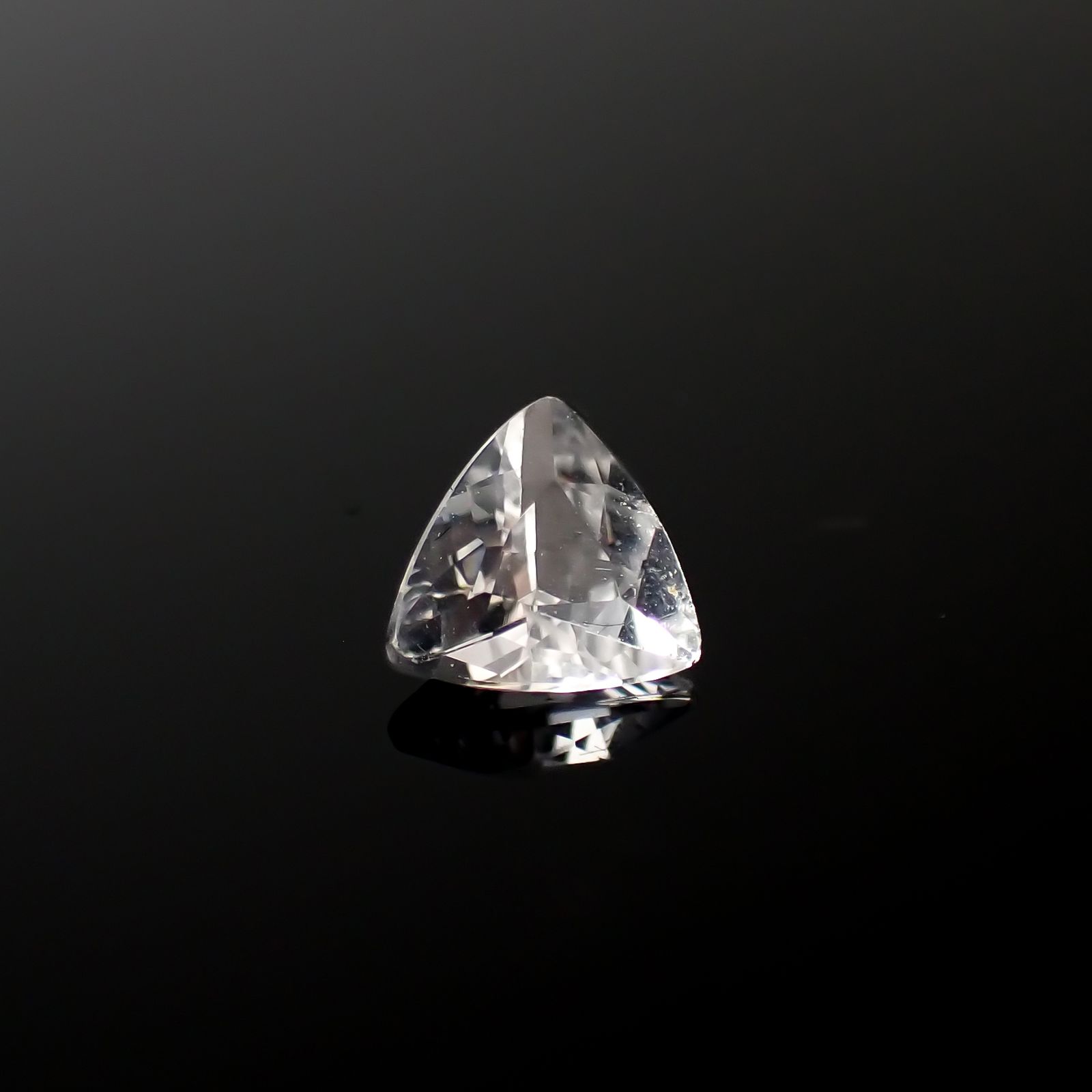フェナカイト ブラジル産 0.46ct[240226264]5.6x5.5mm前後