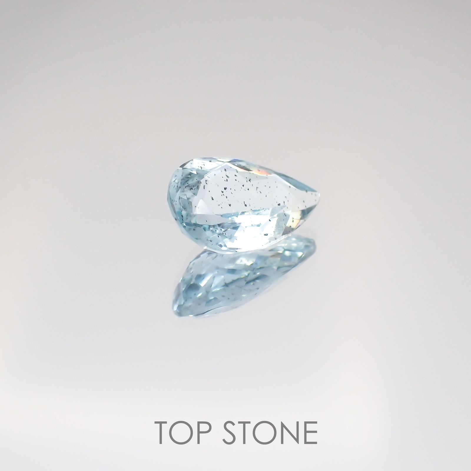 アベンチュリンアクアマリン ブラジル産 ルース 2.42ct[210510792]12.1×8mm前後
