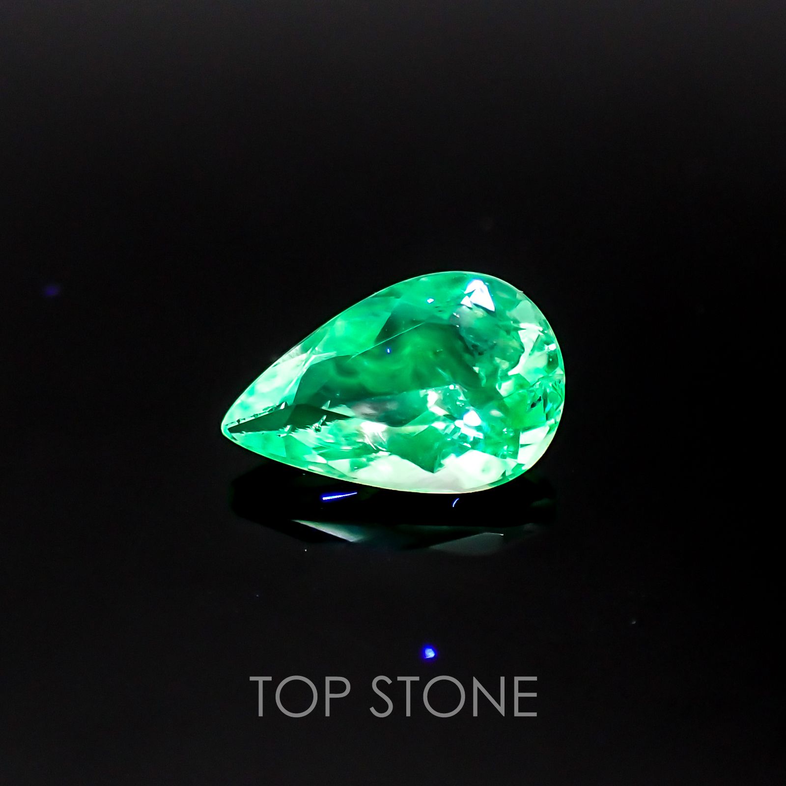 ハイアライトオパール メキシコ産 ルース 0.88ct[21048251]9×6mm前後
