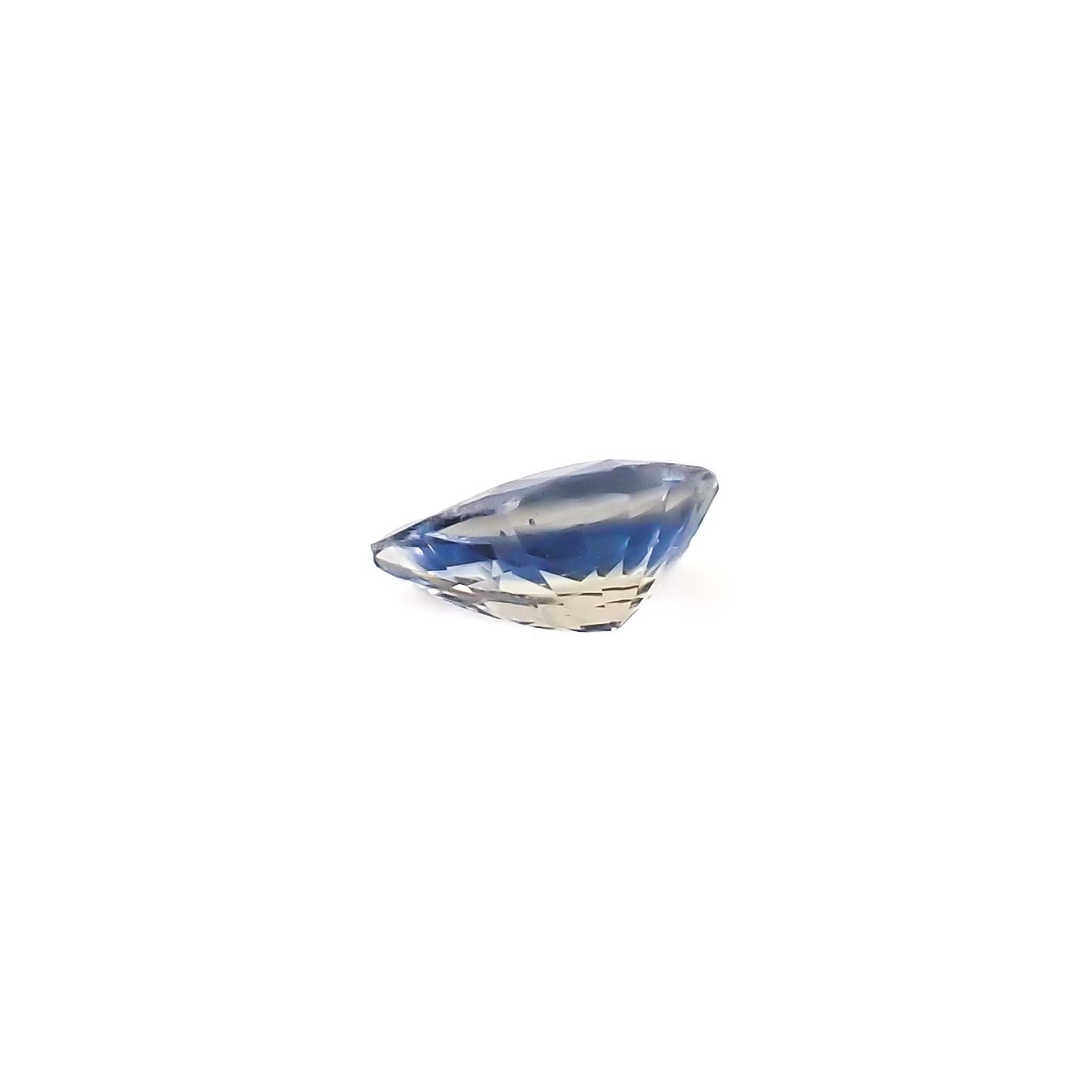 アイスブルーサファイア スリランカ/マダガスカル産 0.50ct / 6.1x4.1mm前後 [260732588]