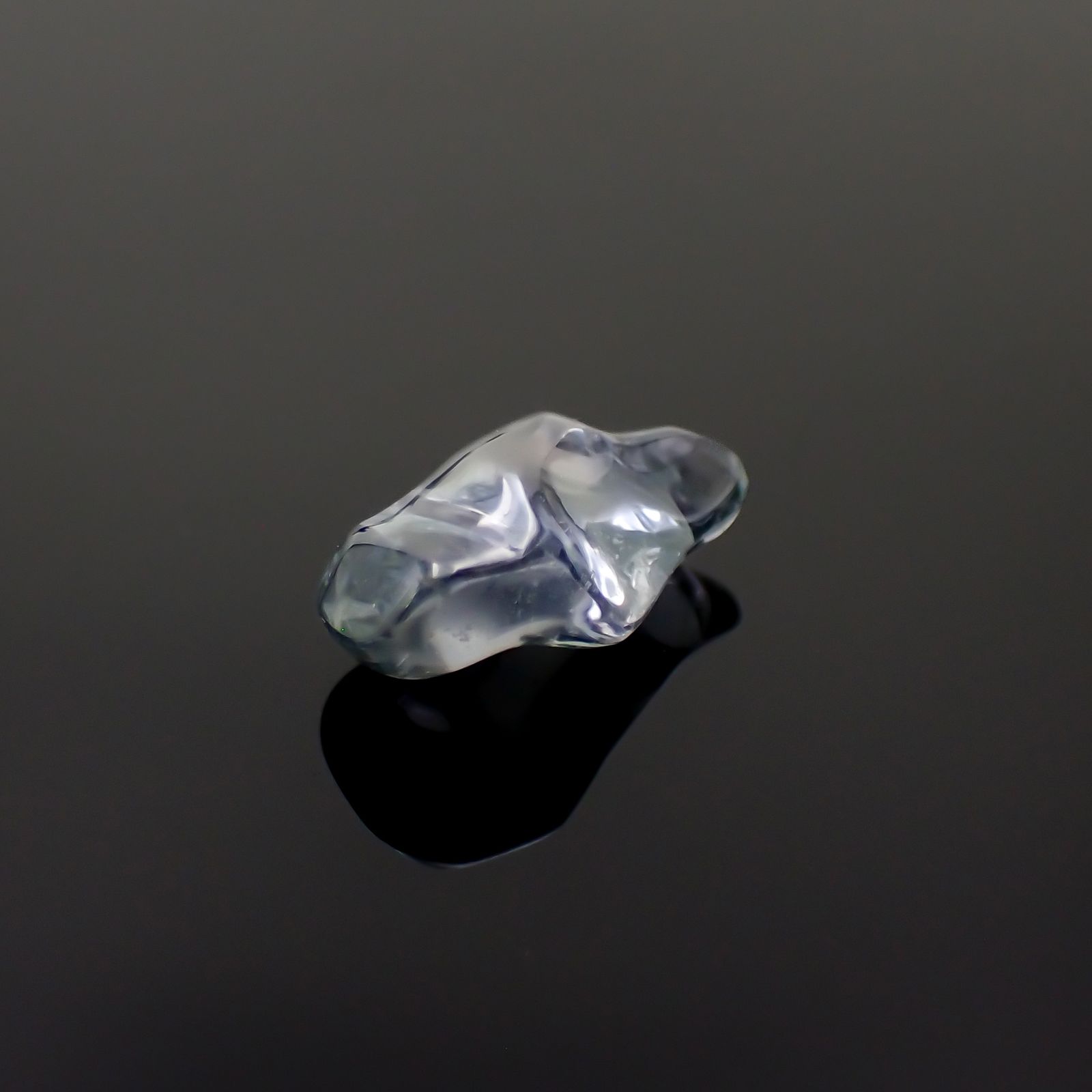 ◇フリーフォーム◇サファイア 非加熱 マダガスカル産 3.76ct