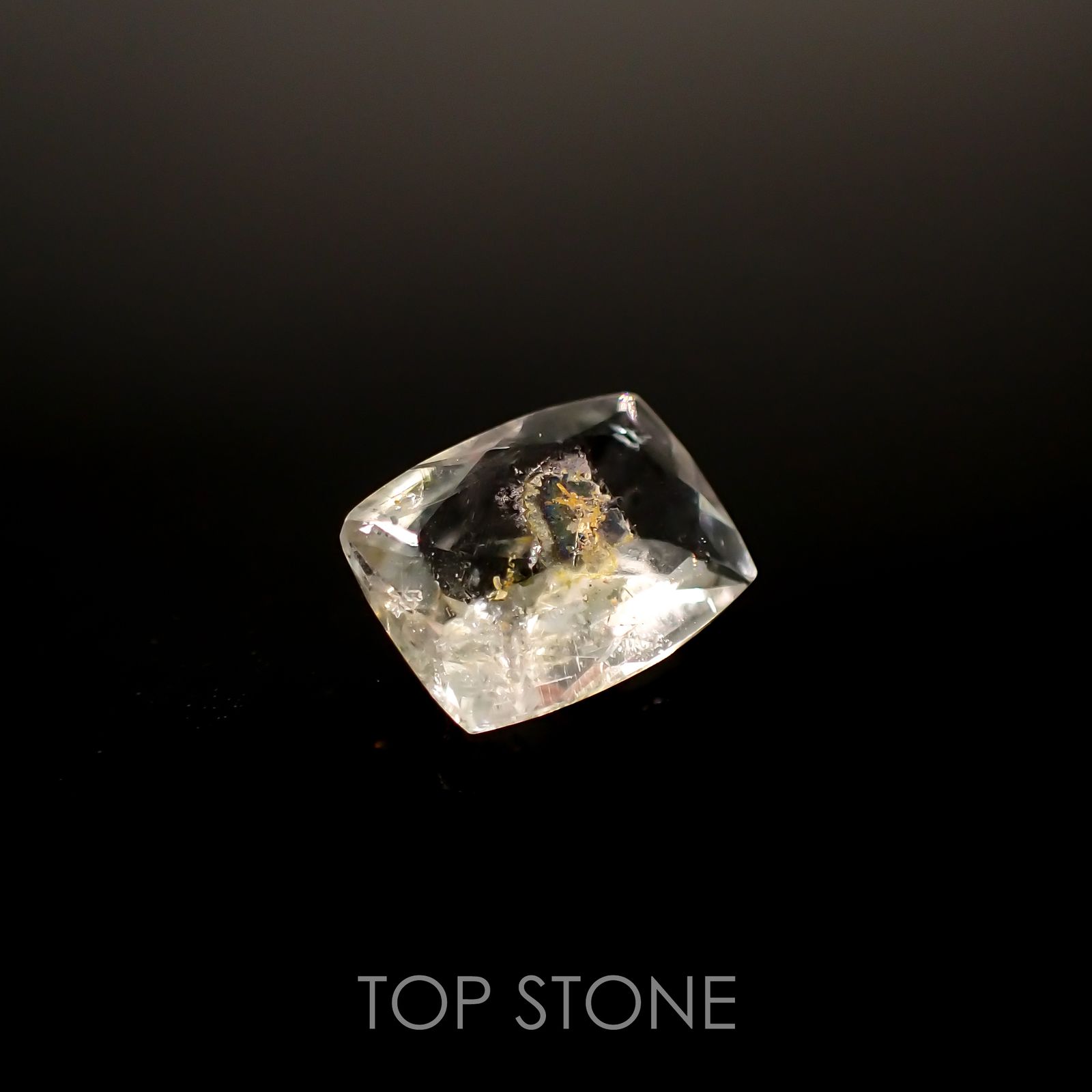 オーロラアクアマリン ブラジル産 ルース 1.4ct[210812712]8.6×6.5mm前後