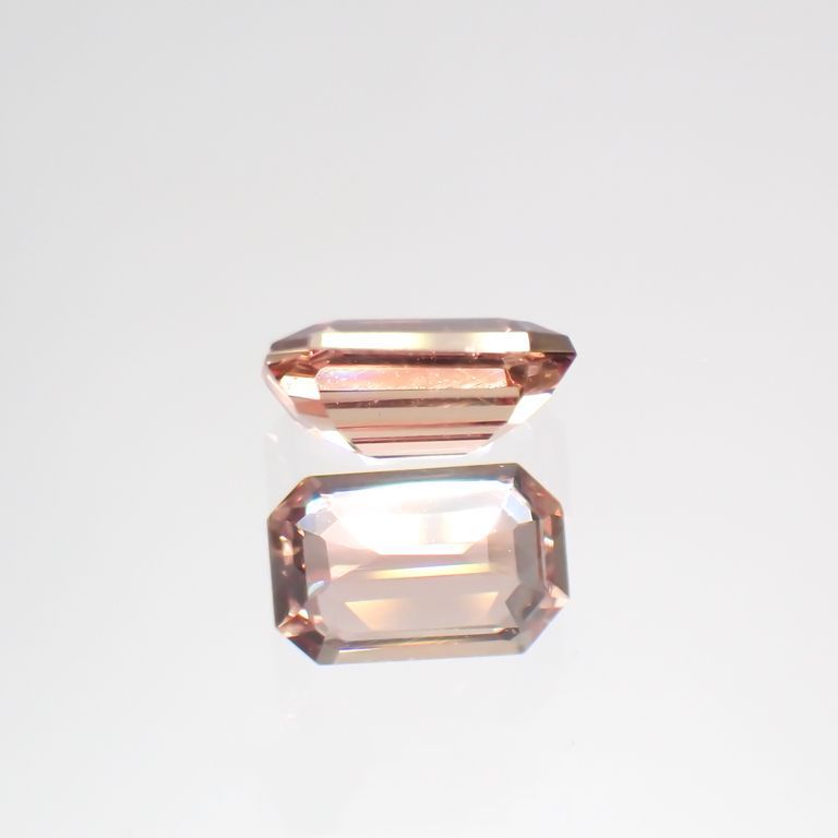 パパラチャサファイア 非加熱(宝石名サファイア/別名パパラチャ・サファイア)スリランカ産 0.35ct GIA鑑付[230421634]4.91x3.12mm前後