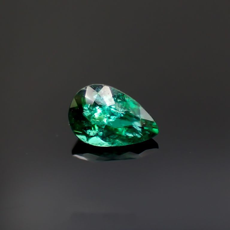 パライバトルマリン(宝石名トルマリン/別名パライバ・トルマリン)ブラジル・パライバ州バターリャ鉱山産 0.414ct ソ付(宝貴協)[221018794]6x4mm前後