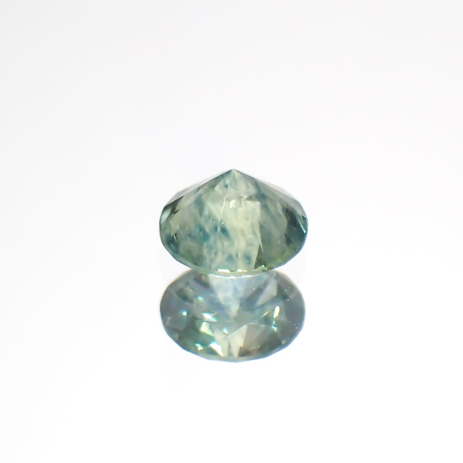 モンタナサファイア(宝石名サファイア)アメリカ・モンタナ州産 0.29ct 識別済[220114633]3.9x3.9mm前後