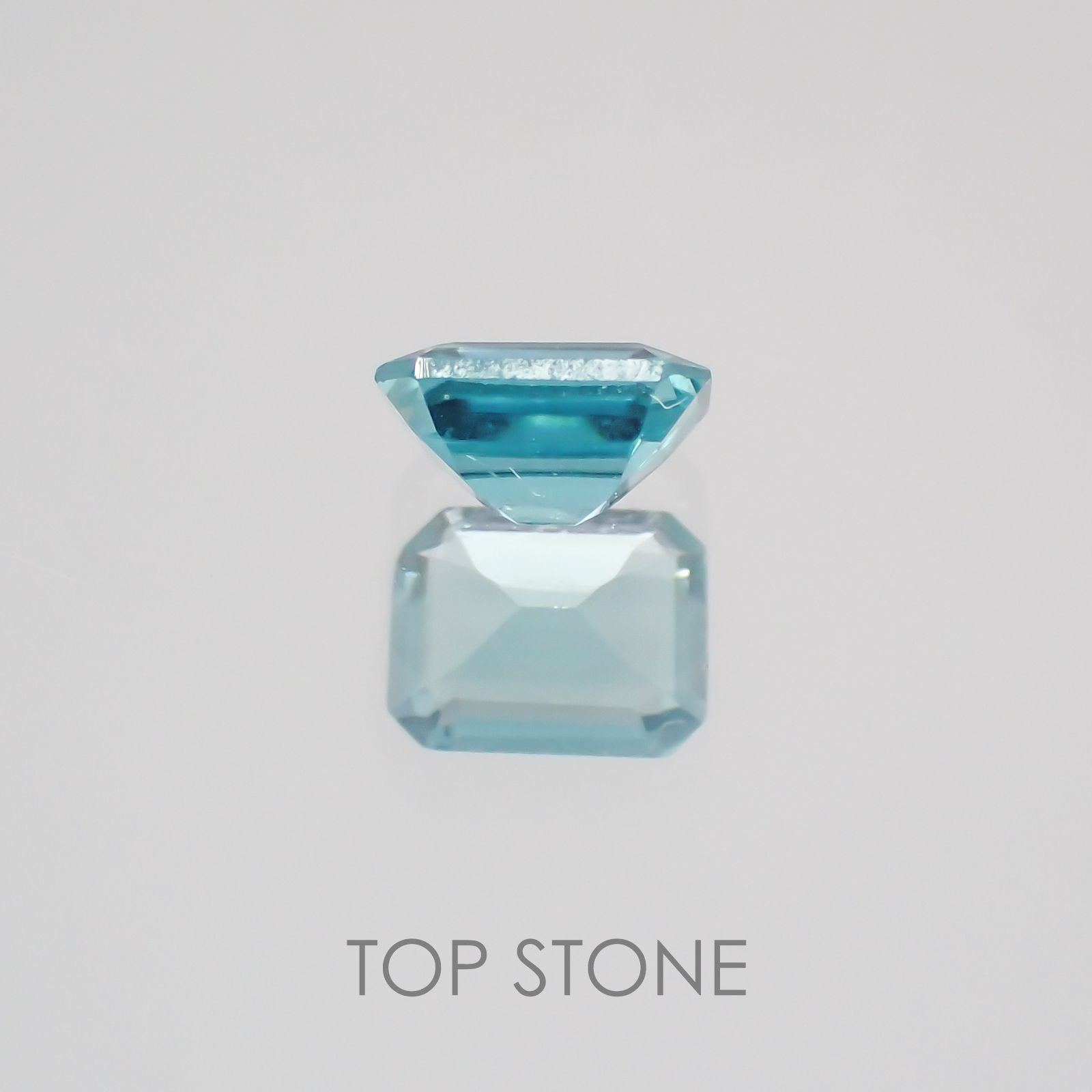 グランディディエライト マダガスカル産 ルース 0.14ct[21029839]3.6×2.8mm前後
