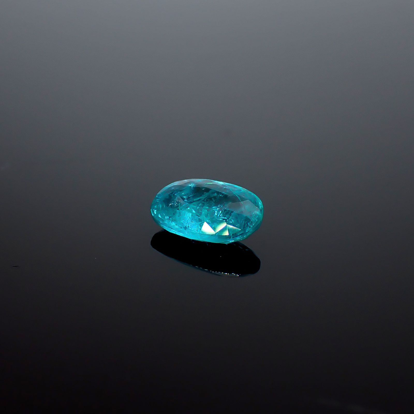 パライバトルマリン(宝石名トルマリン/別名パライバ・トルマリン)エチオピア産 GIA鑑付 1.25ct / 8.66x6.01mm前後 [260933199]