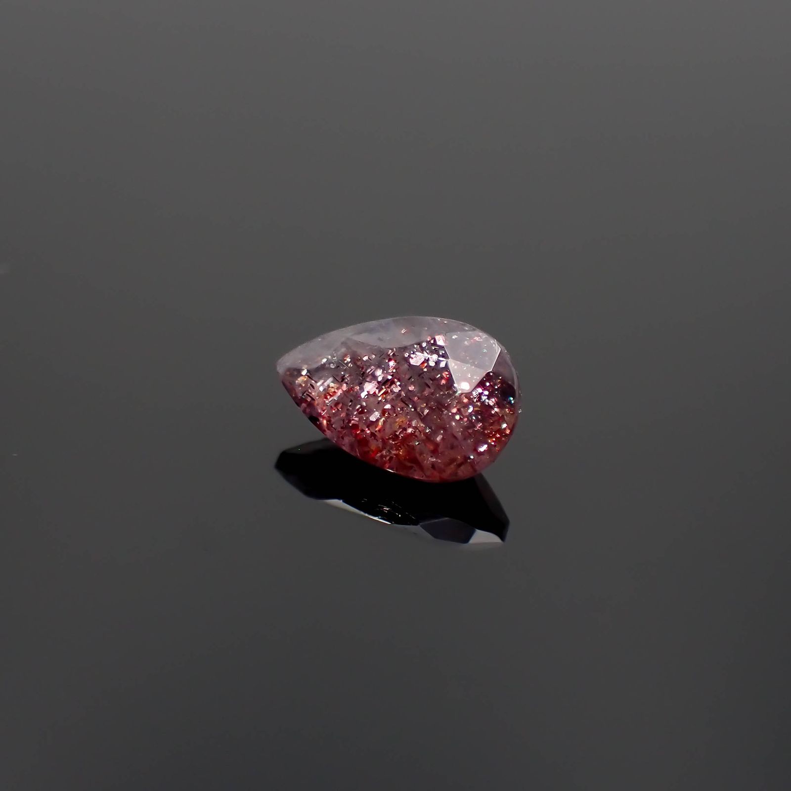 ブラッドショットアイオライト インド産 1.20ct[230522102]9.4x6mm前後