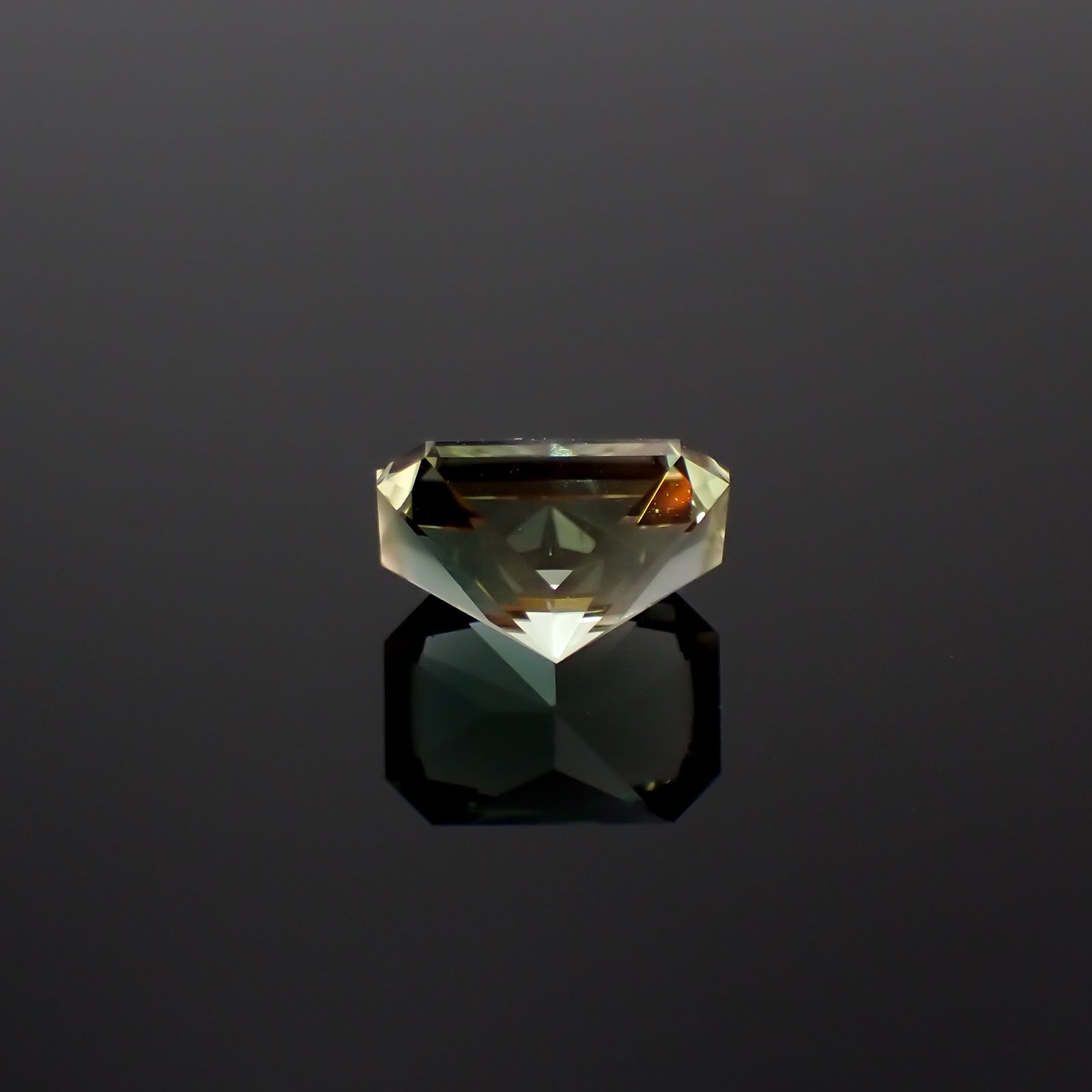 ◇バリオンカット◇バイカラーオレゴンサンストーン アメリカ・オレゴン州産 3.02ct[231224663]10.3x7.2mm前後