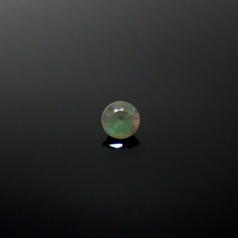 長波365(ライト)の照射で蛍光