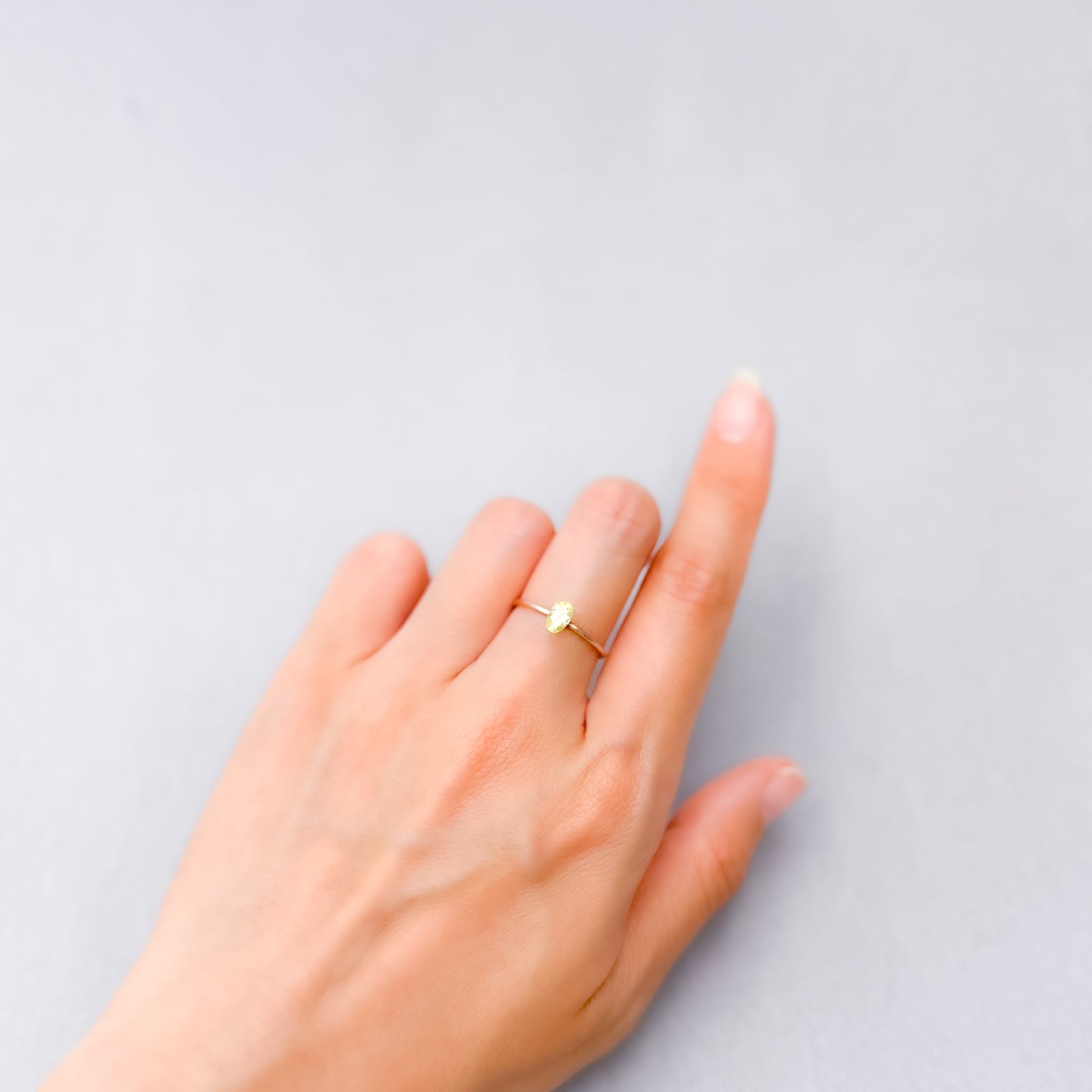 パロットクリソベリル(宝石名クリソベリル)インド産 0.38ct 識別済[220114523]5.7x3.5mm前後